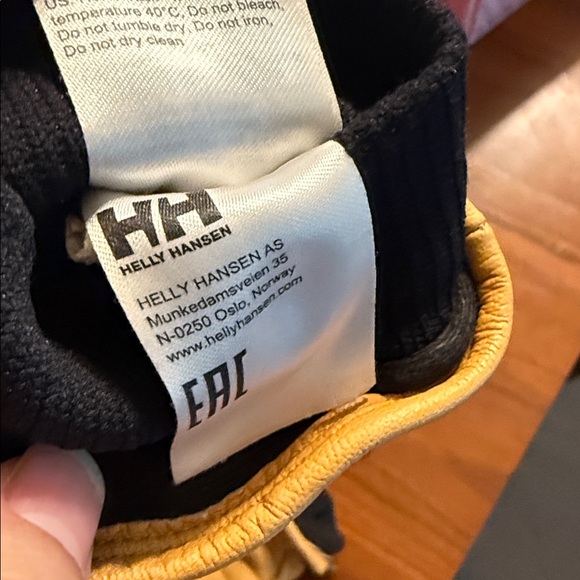 Helly Hansen Winter Gloves Ski Gloves - Picture 2 of 8